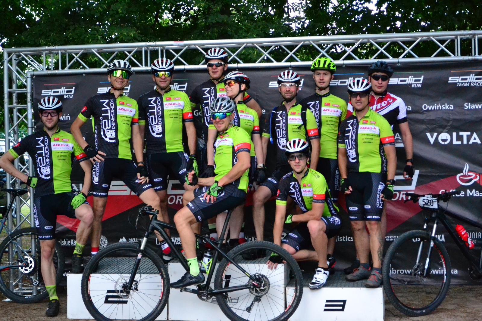Komorniki MTB Team na starcie wyścigu